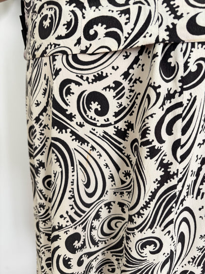 S | 1940s Black and White Paisley Print Two-Piece Suit