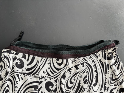 S | 1940s Black and White Paisley Print Two-Piece Suit