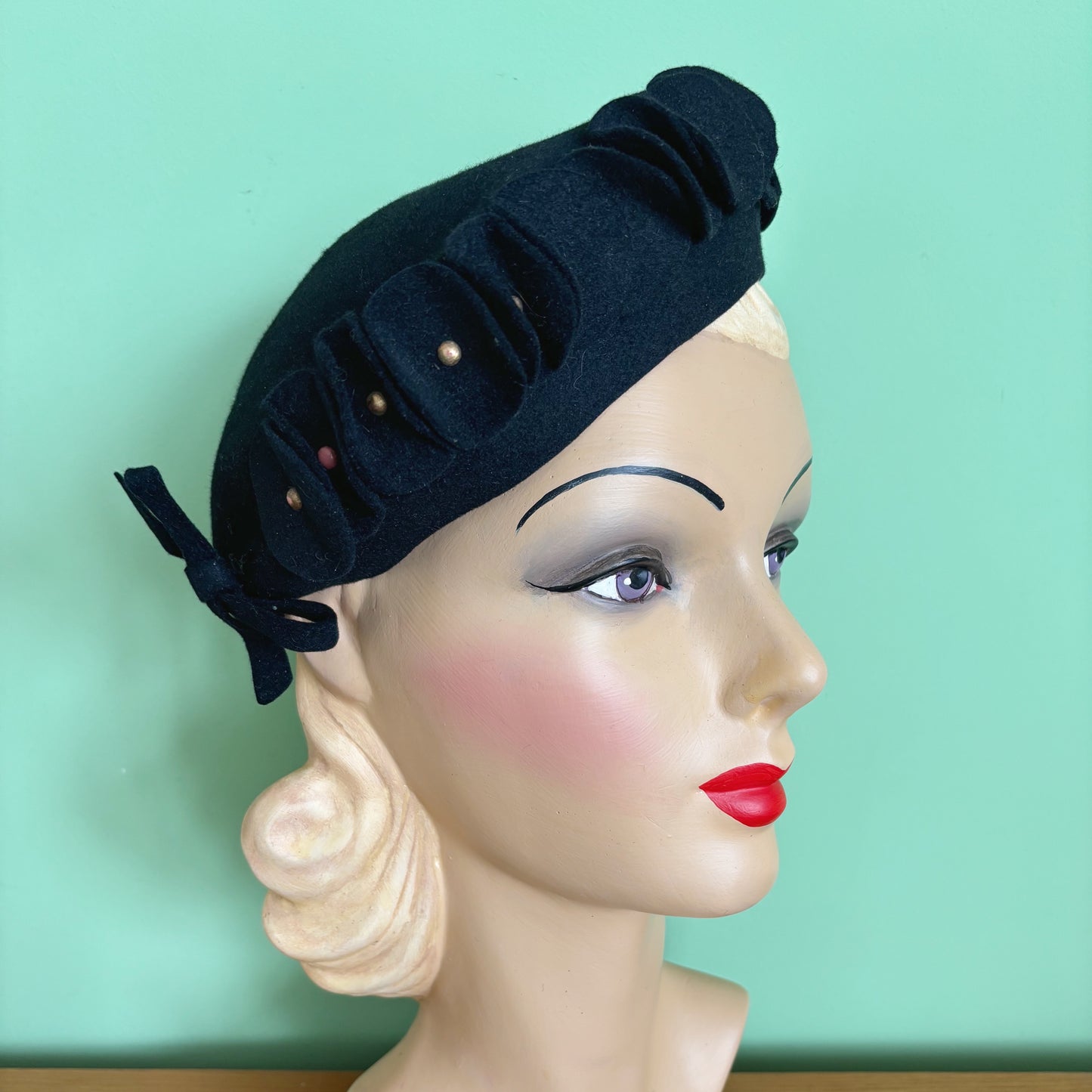 1940s Black Felt Beret