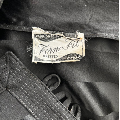 XL | 1940s/50s Black Satin Panel Dress Form Fit New York