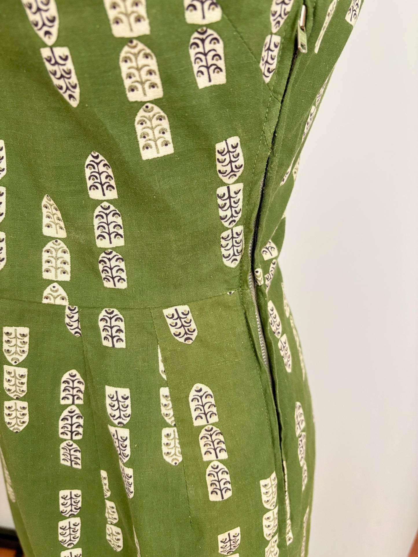 XS | 1950s Style One Shoulder Green Cotton Dress