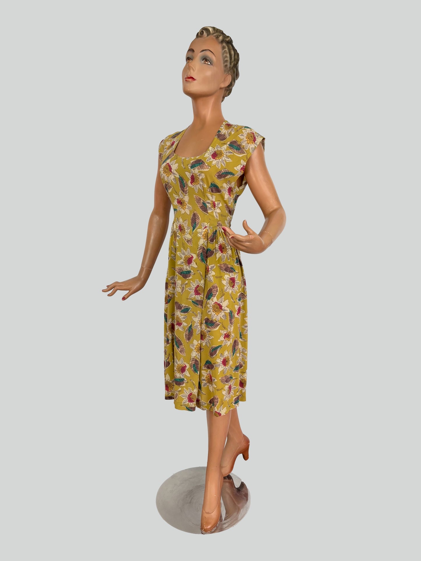 XS | 1940s Mustard Green Rayon Floral Dress