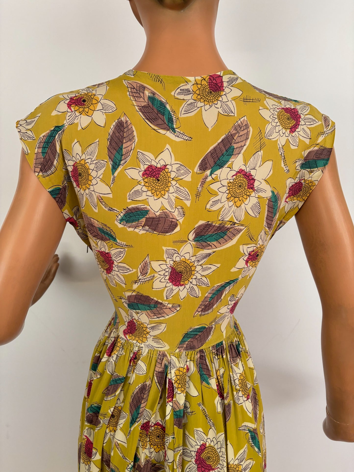 XS | 1940s Mustard Green Rayon Floral Dress