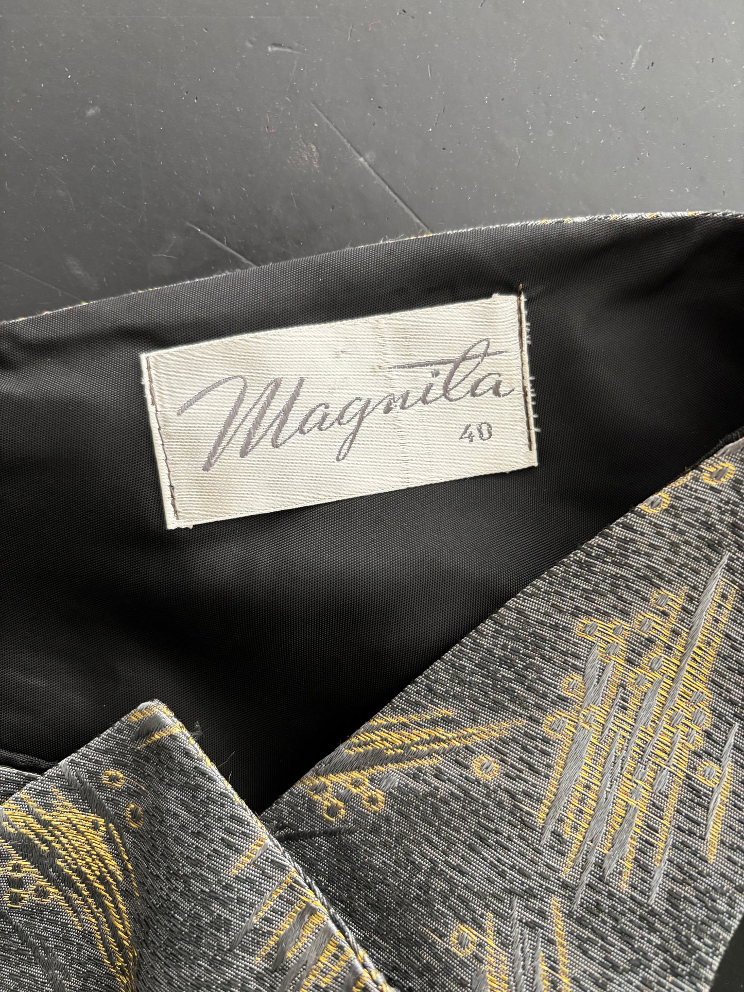 M | 1950s/60s Magnita Grey and Gold Cocktail Dress