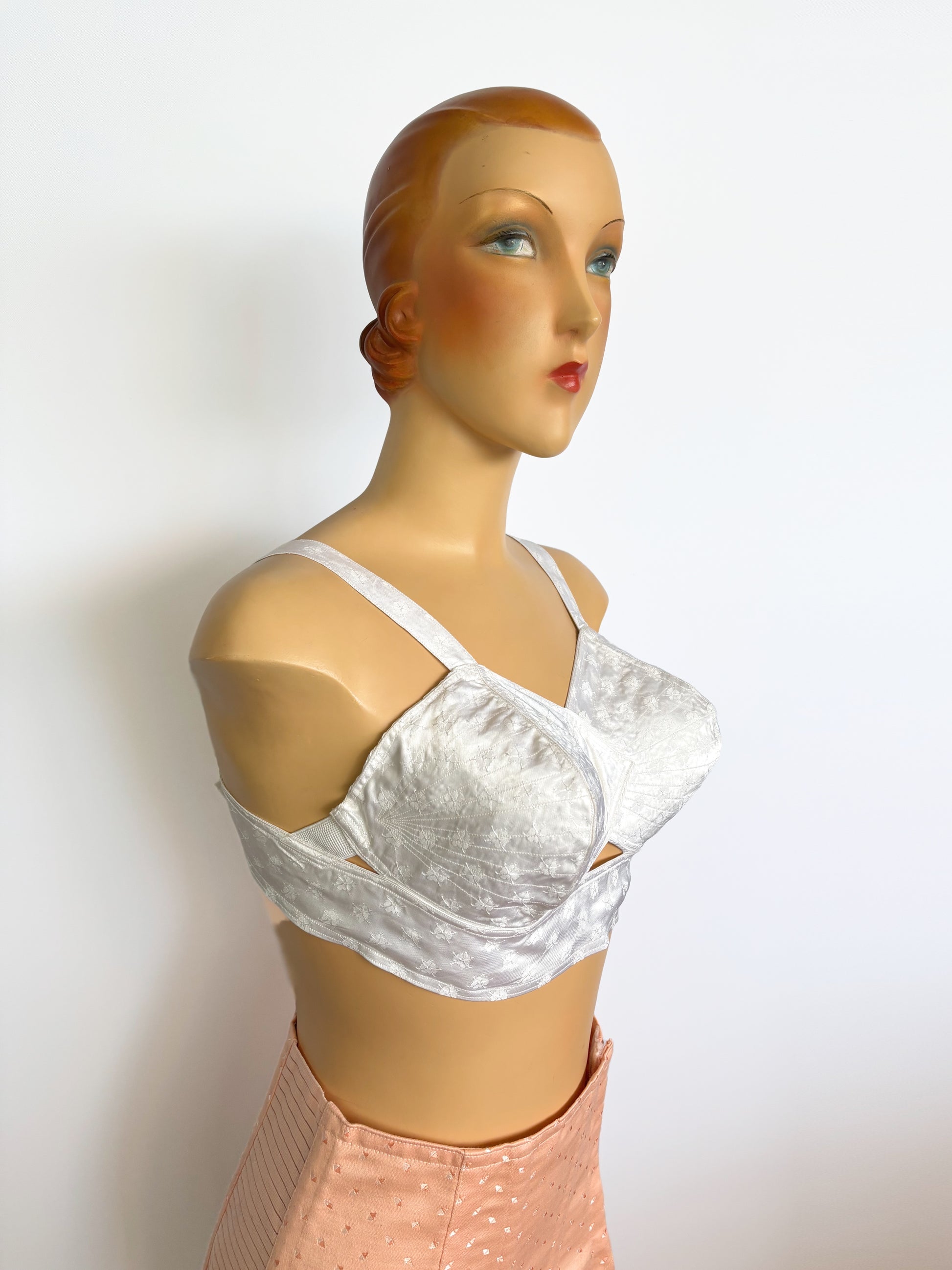 1950s NOS White Satin Bullet Bra – Lily Scarlet