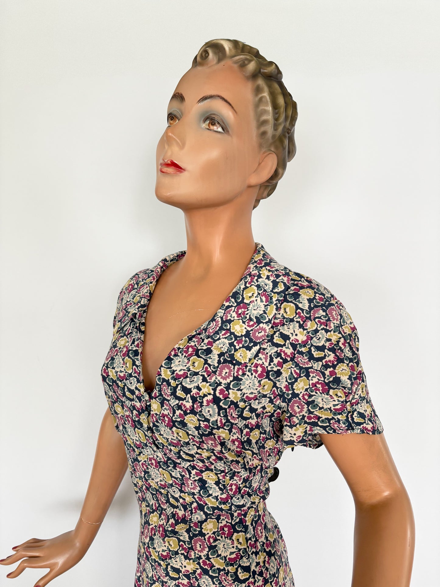 XL | 1940s Crepe Dress With Floral Print