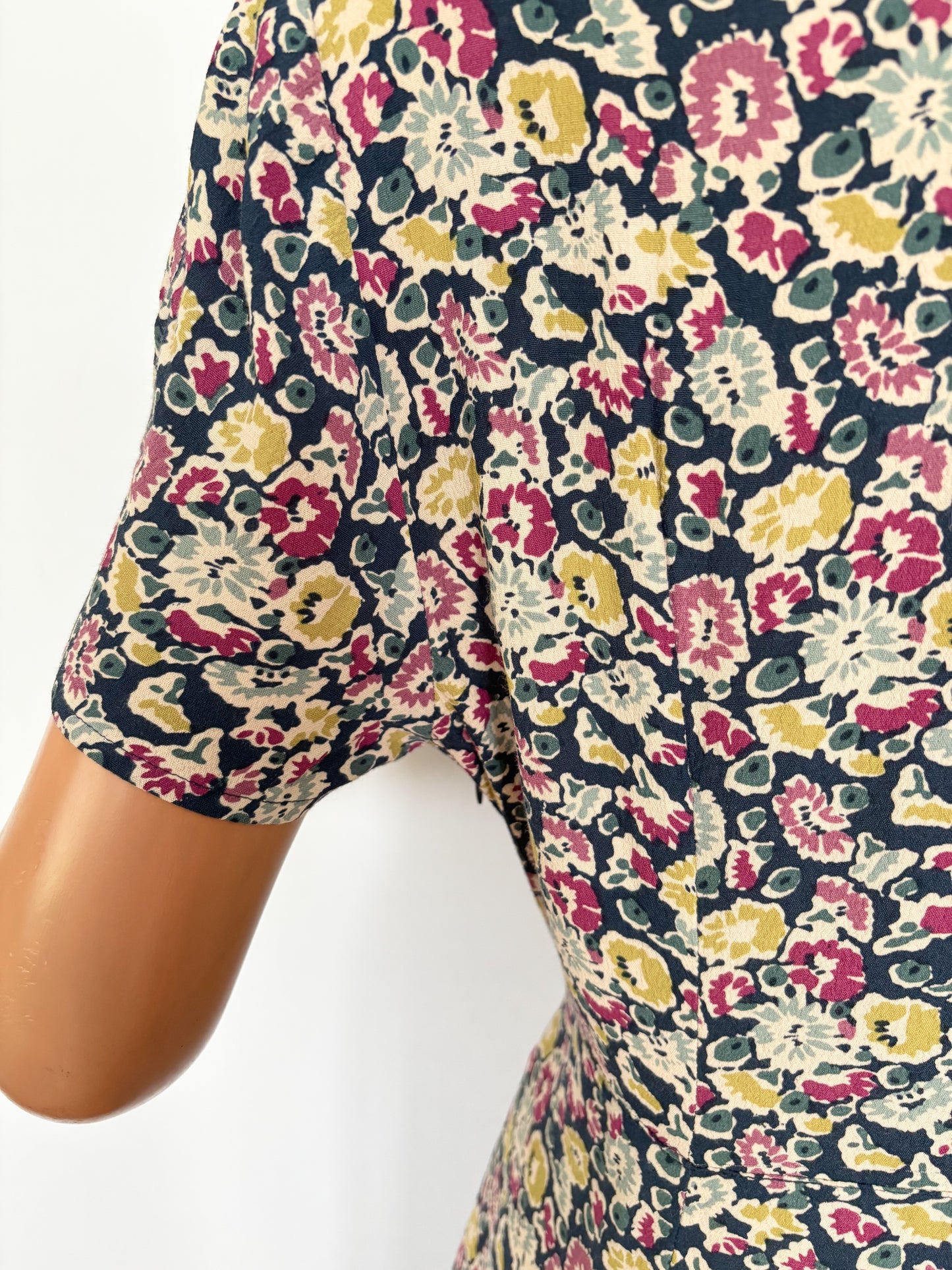 XL | 1940s Crepe Dress With Floral Print