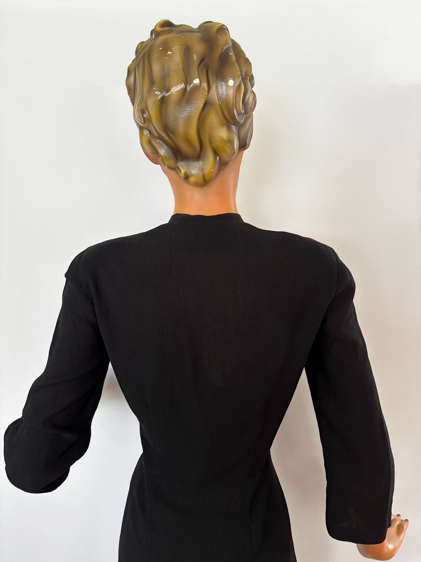 S | 1940s Black Crepe Dress With Deep Pink Cut-Out Appliqué