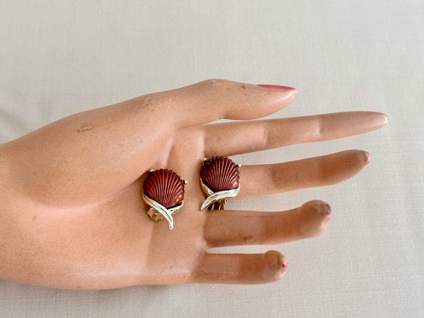 1950s/60s Thermoset Shell Clip-on Earrings