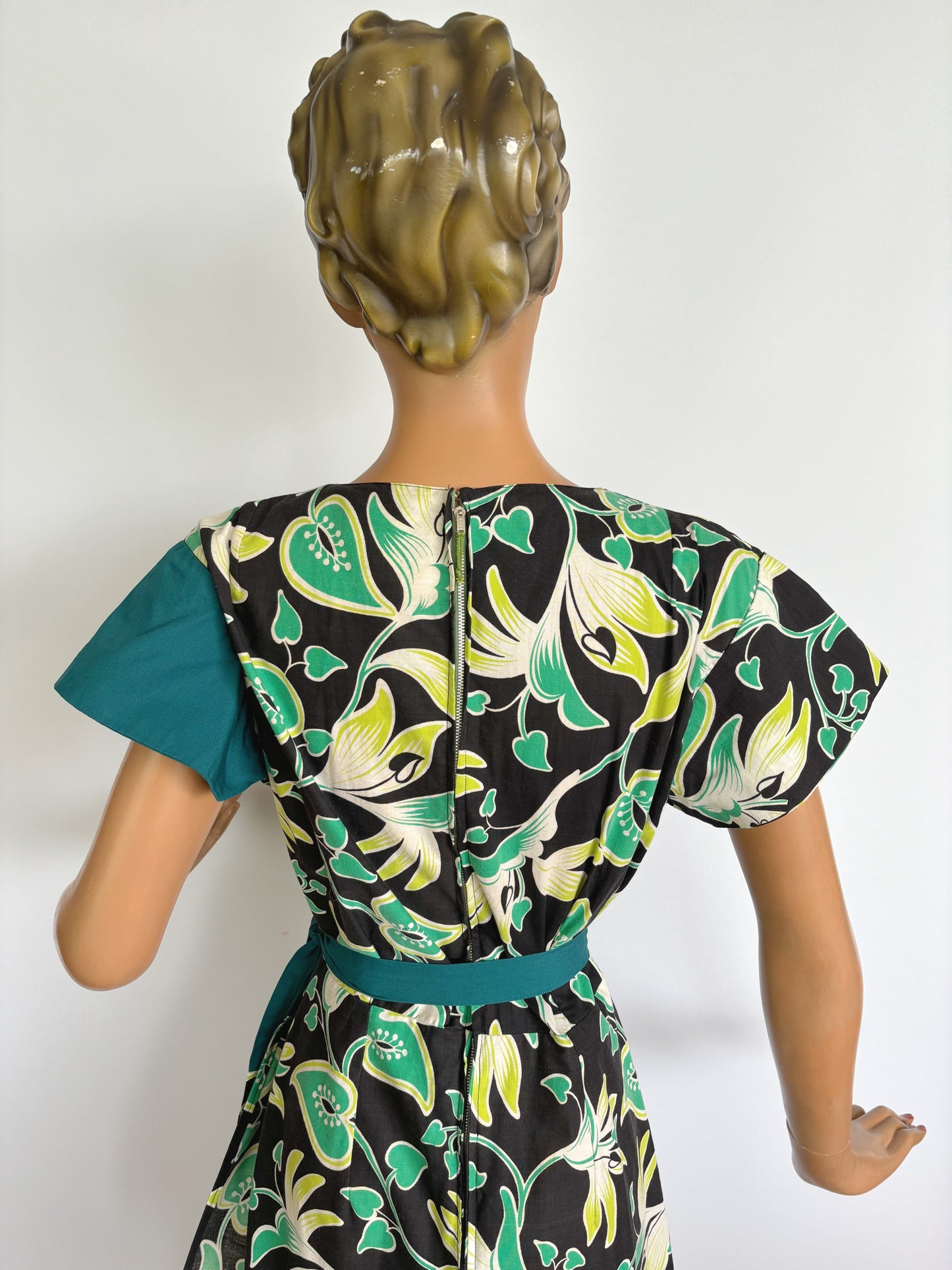1940s Style Wrap Skirt Dress Vintage Fabric | S