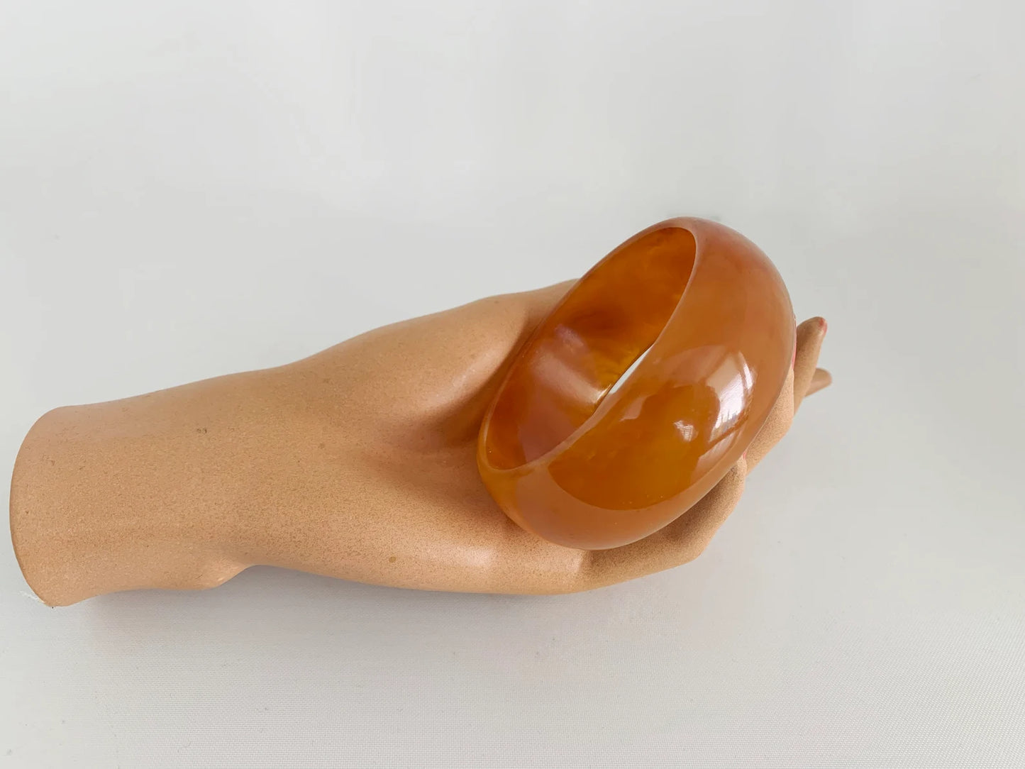 1940s Marbled Honey Bakelite Bangle