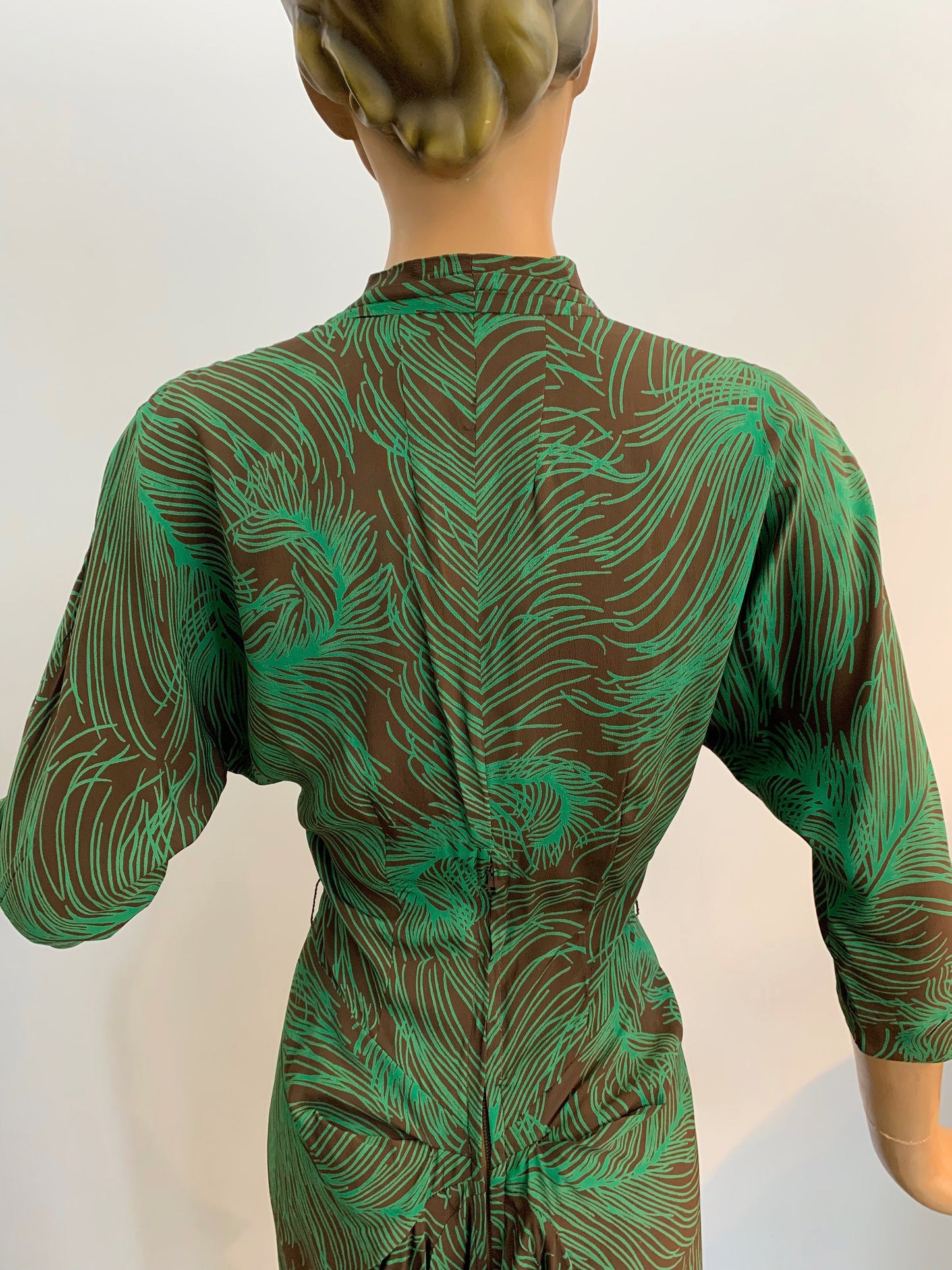 S/M | 1930s Peacock Feather Print Dress