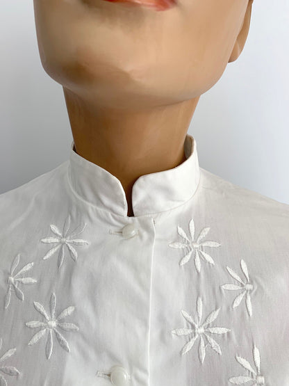 1950s Mandarin Collar Embroidered Cotton Blouse | S