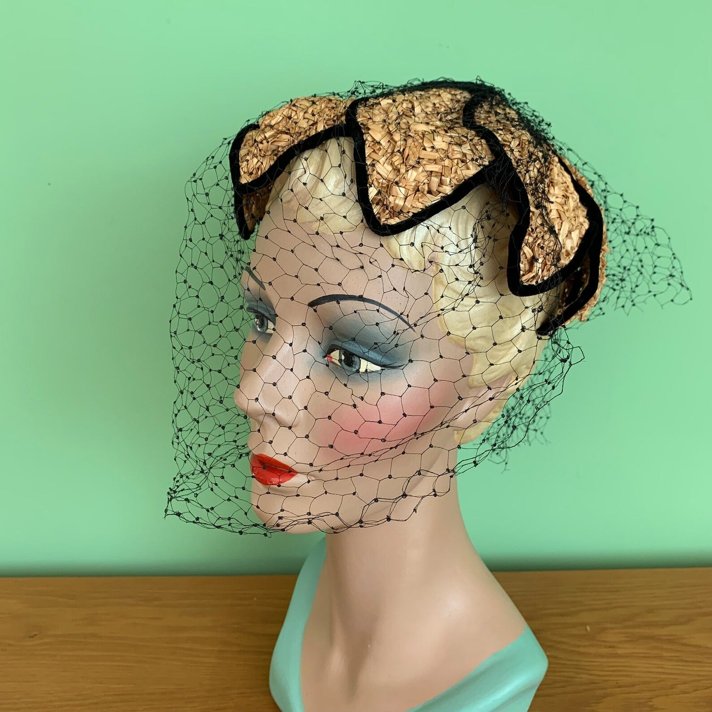 1940s/1950s Straw Petal Hat