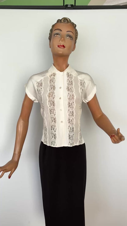 M/L | 1940s/50s Off White Lace And Sheer Blouse