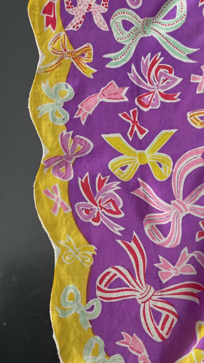 1930s 1940s Large Silk Shawl With Bows Novelty Print | 80x80 cm