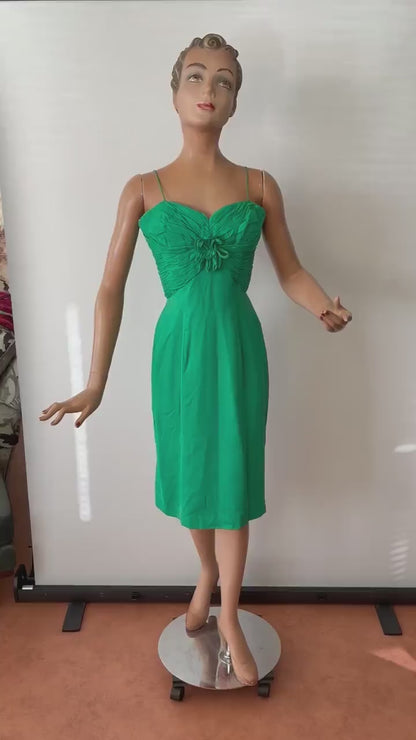 Grünes Chiffonkleid aus den 50er Jahren | Größe XS