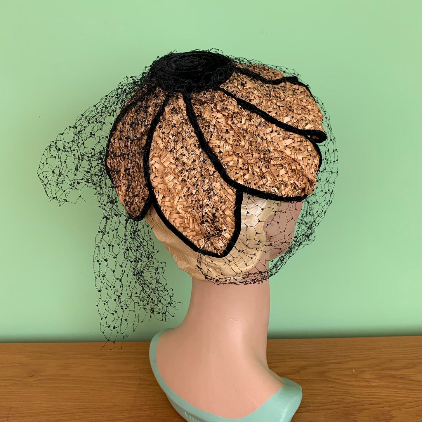 1940s/1950s Straw Petal Hat