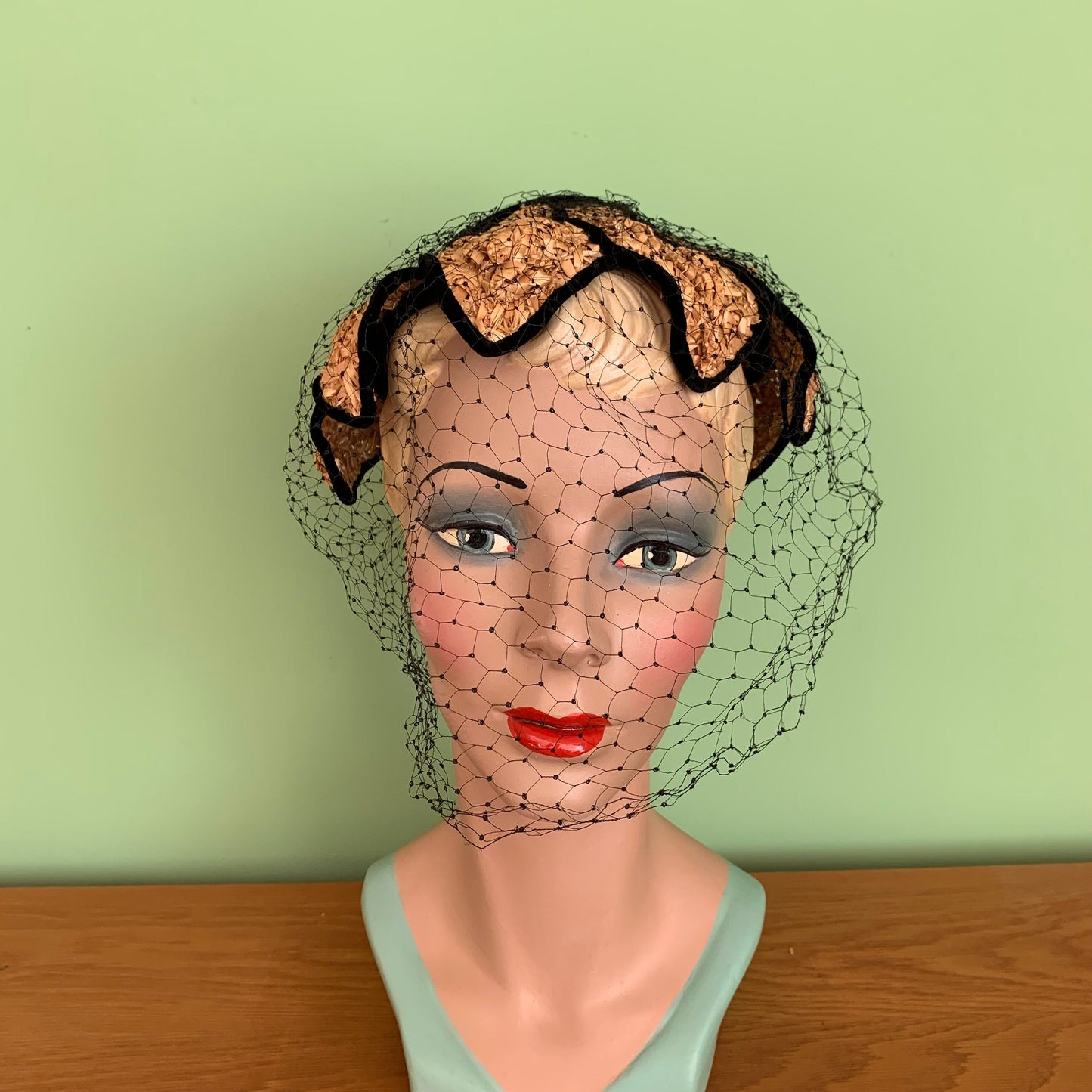 1940s/1950s Straw Petal Hat